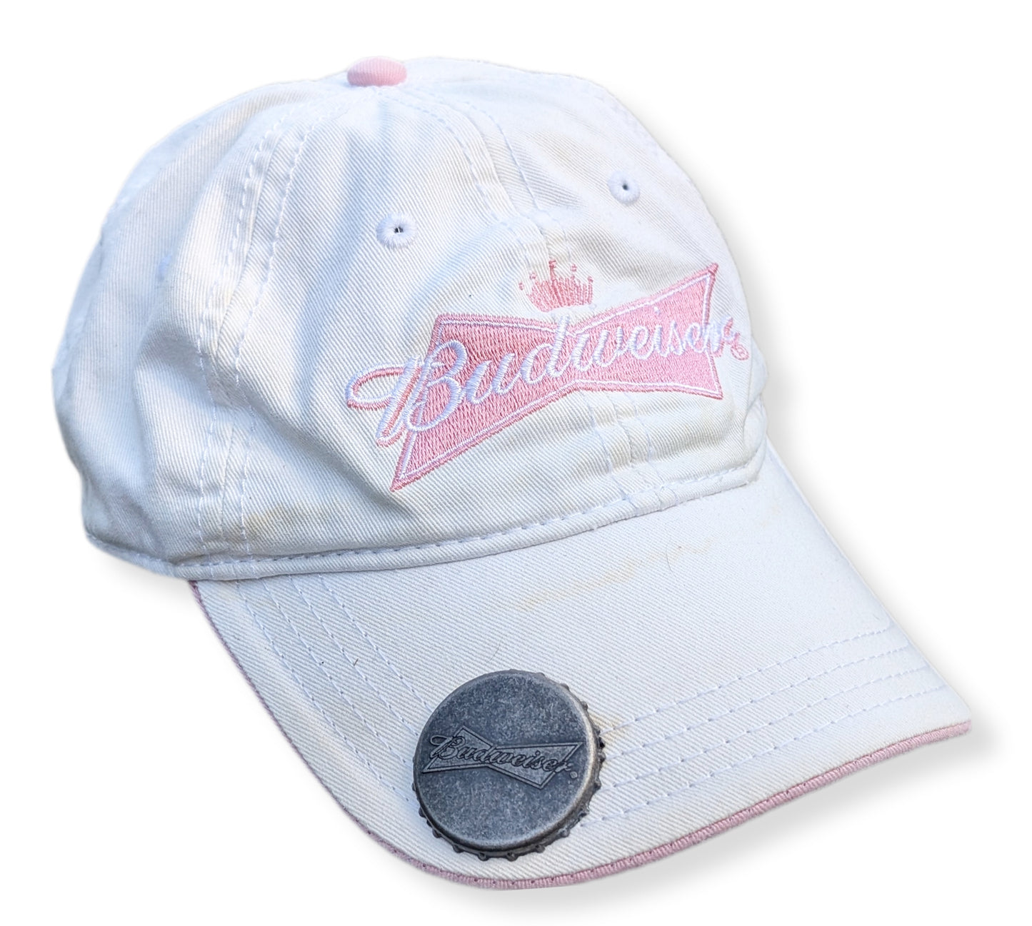 Casquette blanche BUDWEISER avec broderie rose & décapsuleur intégré | T/U