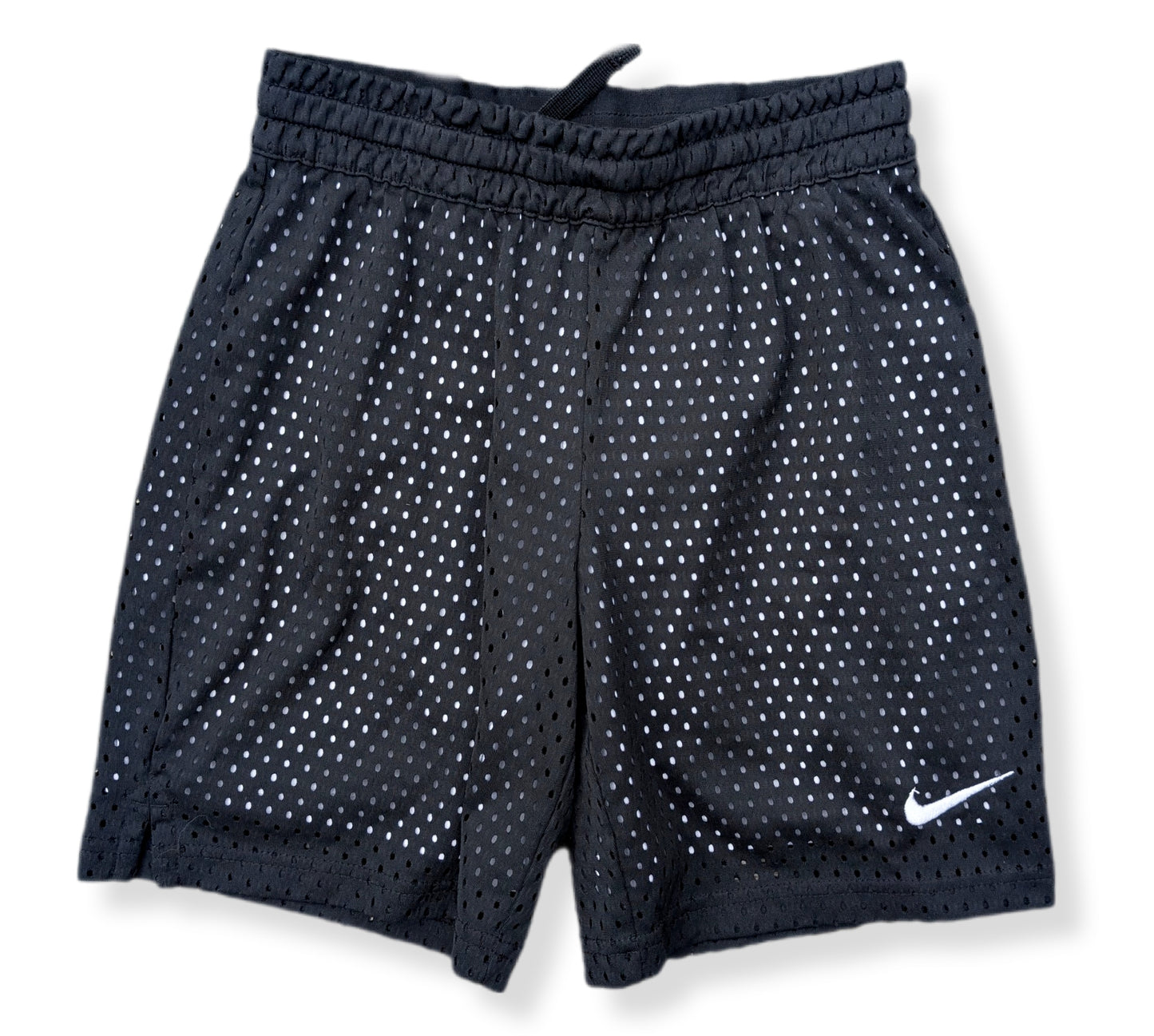 Shorts de sport NIKE en tissu maillé respirant | 8 ans