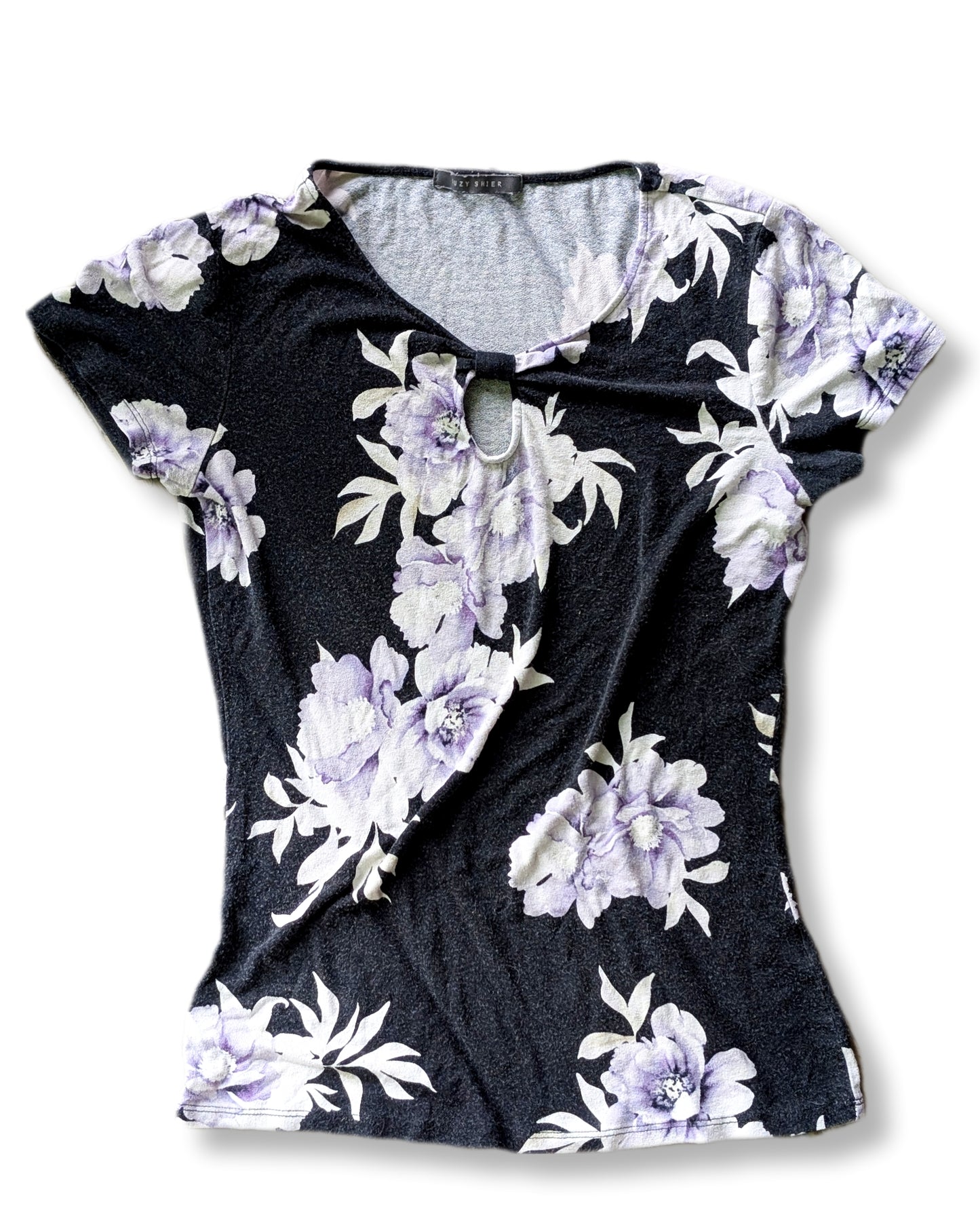 T-shirt à manches courtes avec col en V & coupe ajustée | Suzy shier | SMALL