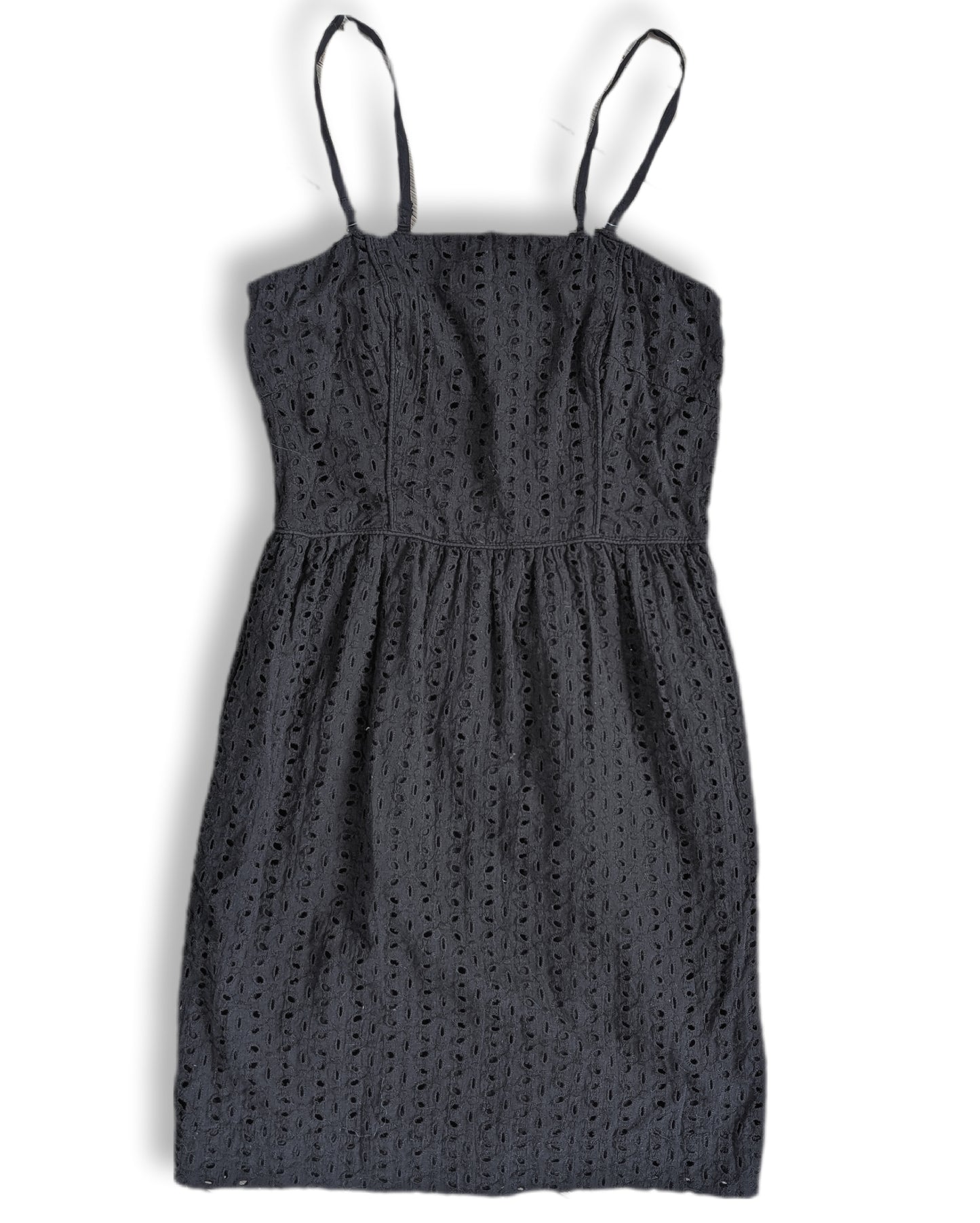 Robe noire tissu effet perforé à bretelles fines | S