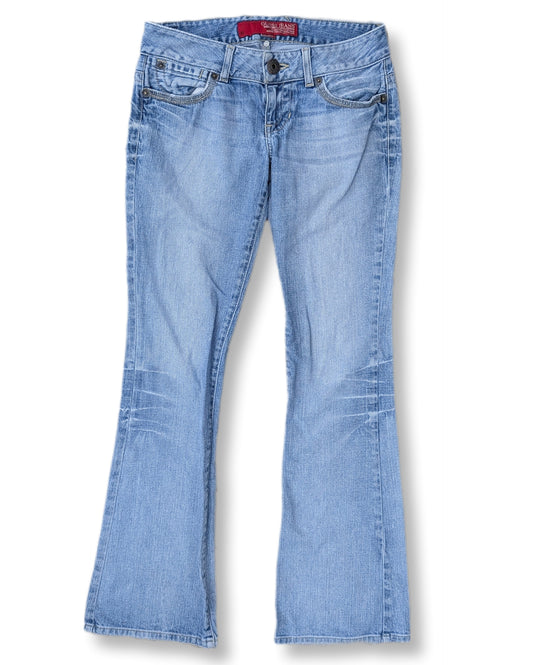 Jeans délavé à pattes d'éléphant et taille basse | GUESSjeans | 27