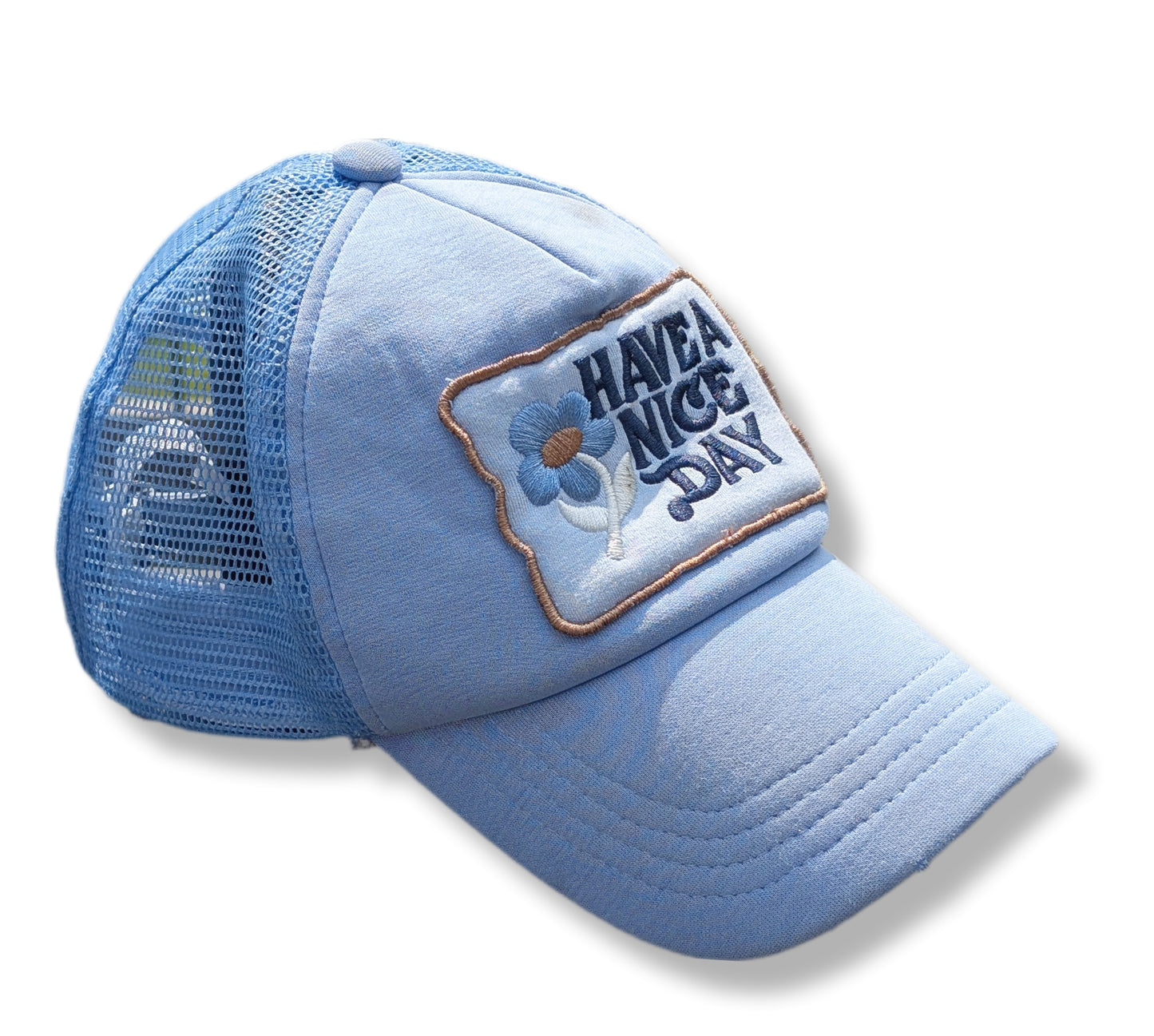 Casquette de camionneur bleu pâle brodé de fleurs et "Have a nice day" | T/U