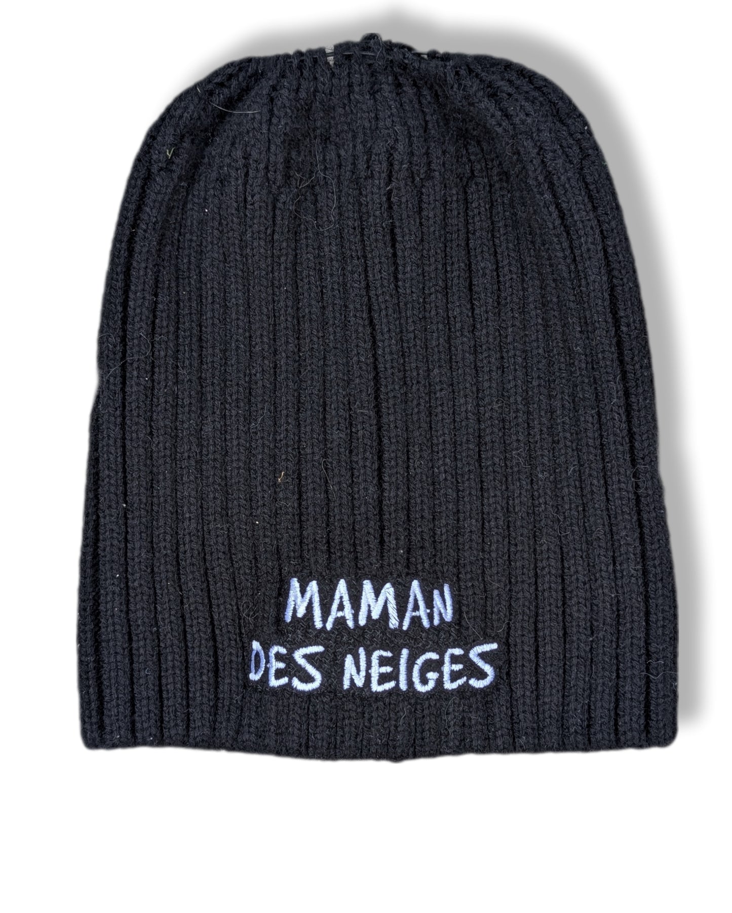 Tuque en tricot côtelé noir avec inscription "Maman des neiges" & trous pour sortir une couette de cheveux | T/U