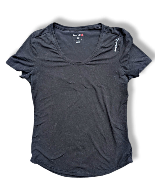 T-shirt noir à manches courtes avec tissu respirant et col rond | Reebok | MÉDIUM
