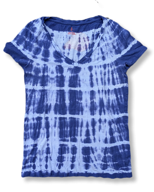 T-shirt à manches courtes avec col en V & imprimé tie-dye | MÉDIUM