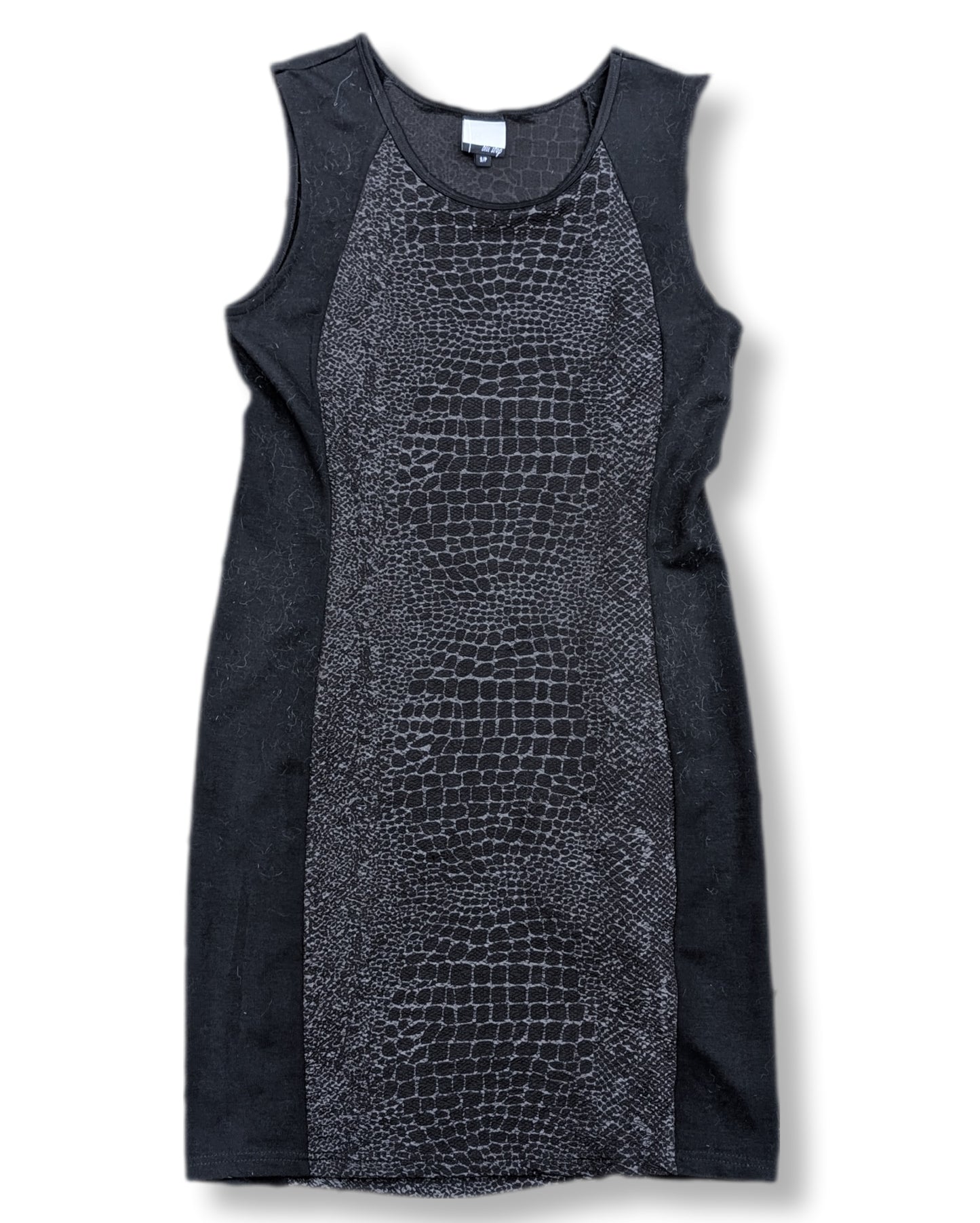 Robe sans manches avec motif crocro au centre | S