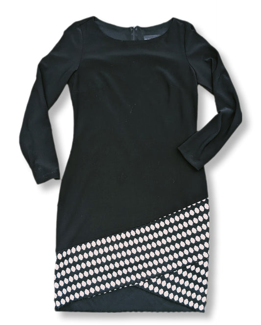 Robe Frank Lyman cocktail noire courte avec ourlet asymétrique | 10