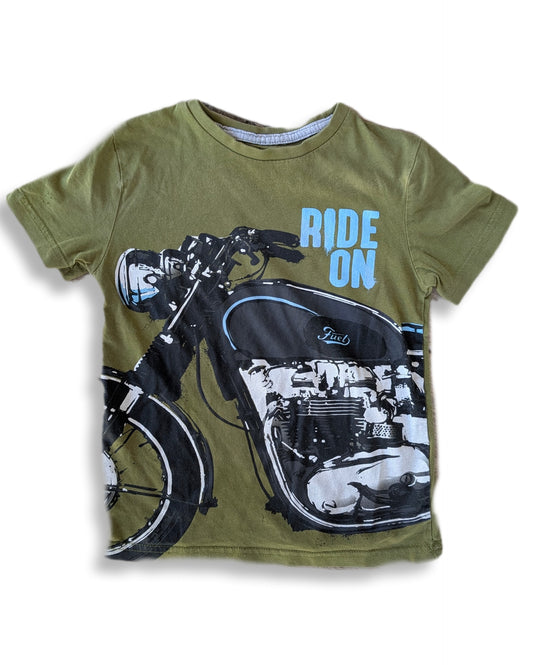 T-shirt manches courtes kaki avec moto | GEORGE | 4-5 ans