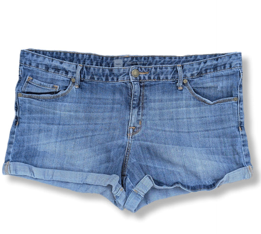 Shorts en denim coupe classique | 18