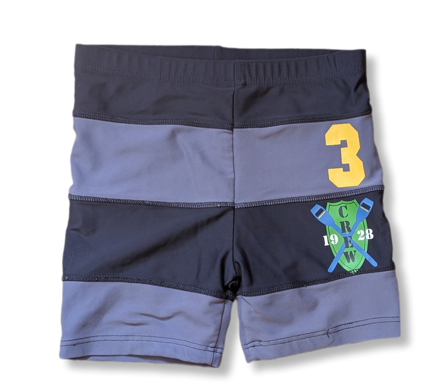 Shorts de bain style boxer (fait 4 ans) mais marqué 12-18 mois