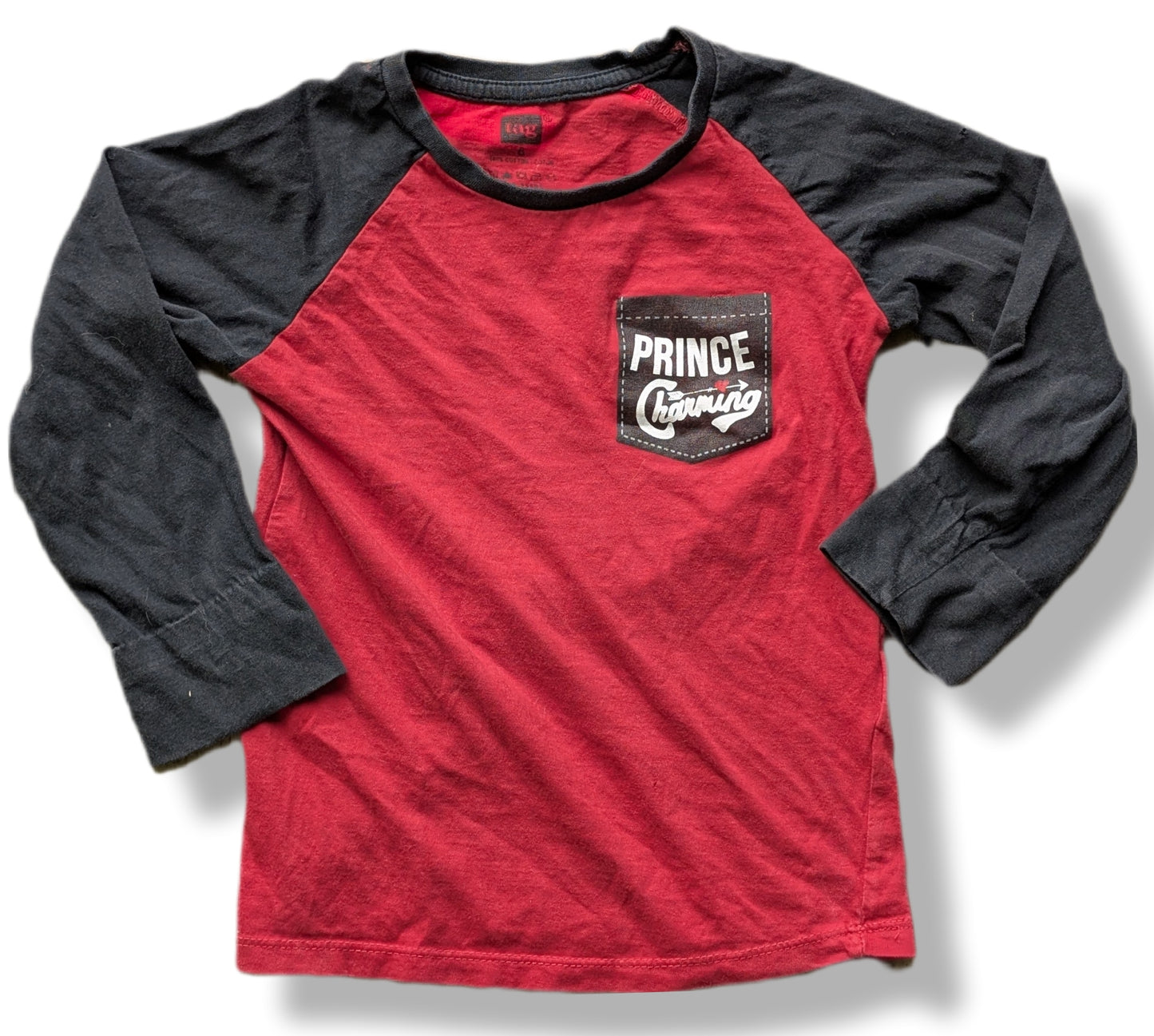 T-shirt à manches longues de style baseball avec poche 'Prince Charming' | TAG | 6 ans