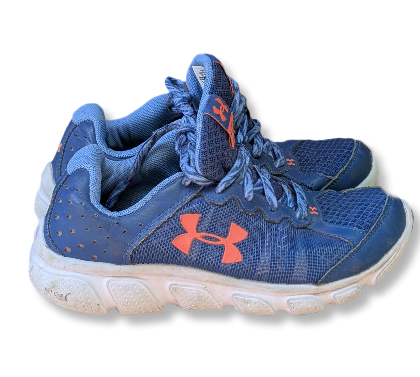 Chaussures de sport avec lacets & semelle blanche | Under Armor | 3 (22.5 cm)