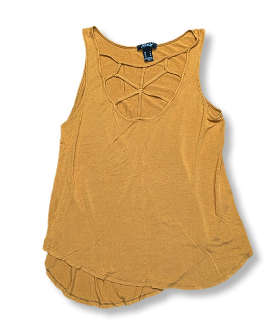 Débardeur couleur ocre à la coupe asymétrique avec détails au décolleté | Streetwear society | MÉDIUM